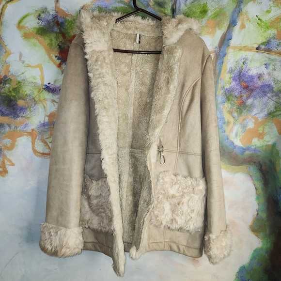 Topshop Faux Suede with Faux Fur Lining - Picture 10 of 14